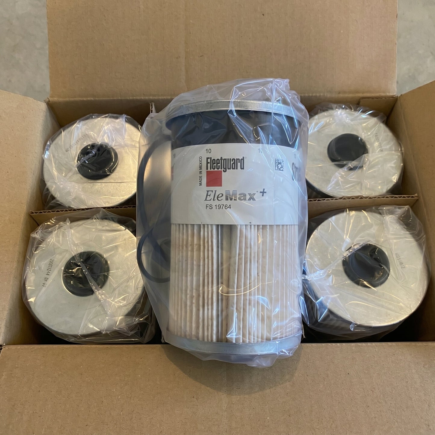 Fleetguard FS19764 Fuel Water Separator 6-Pack | OEM EleMax for Cummins ISX & Davco Fuel Pro